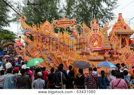 Songkhla, Thailand- October 20: Lak Phra And Tak Bat Devo Are Buddhist Festival Held Annually .the F