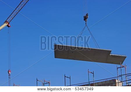 Installation of a concrete ceiling