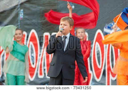 Danila Potapenko Sing A Song