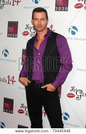 LOS ANGELES - OCT 6:  Eric Martsolf at the Les Girls 14 at Avalon on October 6, 2014 in Los Angeles, CA
