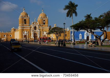 Trujillo Plaza de Armas