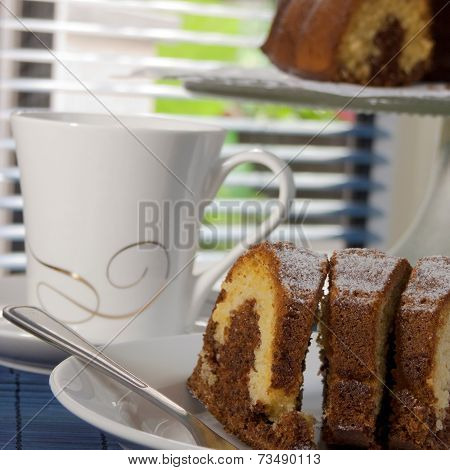 Kuglof Cake