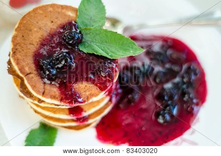 pancakes with jam