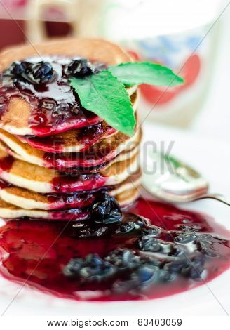 pancakes with jam