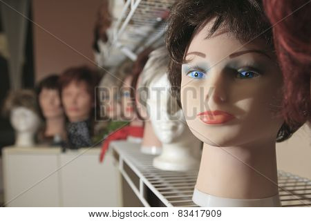 lot of beautiful wig for someone who have cancer or something el