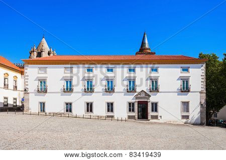 Evora Museum