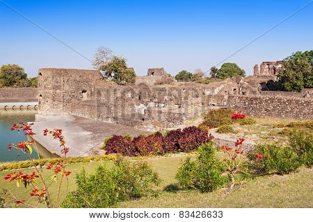Royal Enclave,  Mandu