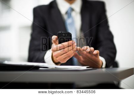 Hand to use a smartphone