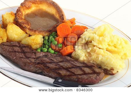Steak middag med sovs