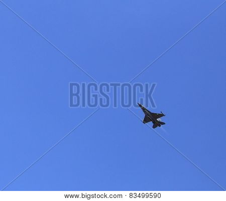 F16 Falcon Fighter Jet Flying On Blue Sky
