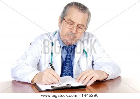 Senioři doktor psaní
