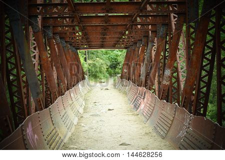 A bridge to the past of Tumwater caves
