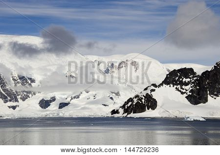 Antarctica - Antarctic Peninsula - Palmer Archipelago - Neumayer Channel - Global warming - Fairytale landscape