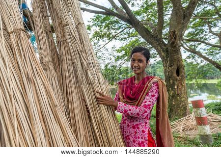 People Are Processing Jute