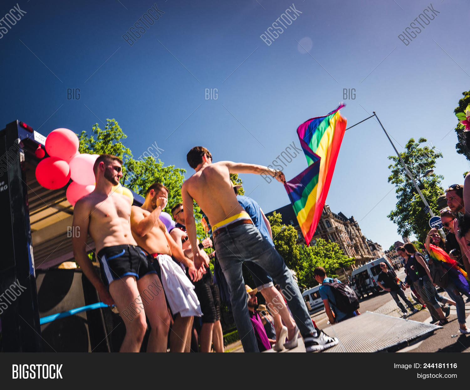 france gay strasbourg Ggw naked in hotel room