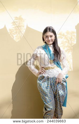 Asian Thai Girl Pround To Thai Vintage Costume