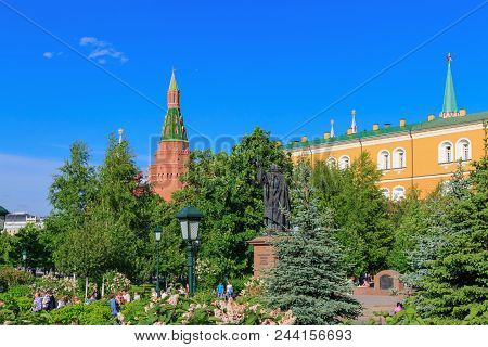Moscow, Russia - May 27, 2018: Monument To Martyr Hermogenes In Alexandrovsky Garden Against Moscow 