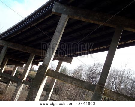Autostrada ponte da sotto