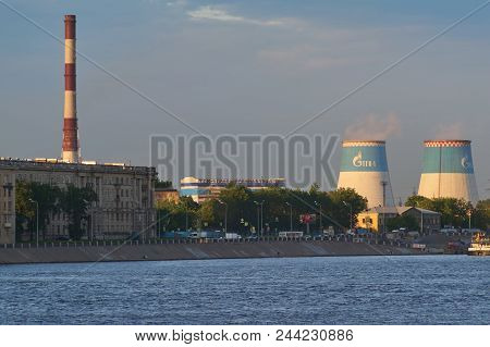 Saint Petersburg, Russia - June 02, 2018: View Of The Pravoberezhnaya Chpp On The Banks Of The Neva 