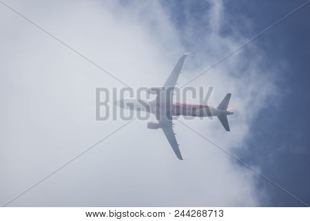 Hs-vkc A320-200 Of Thai Vietjet Airline