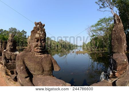Cambodia Siem Reap Angkor Thom South Gate
