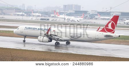 Airplane Landing To Airport