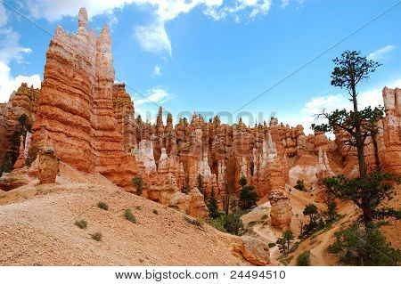 Sisällä Bryce Canyon, Utah
