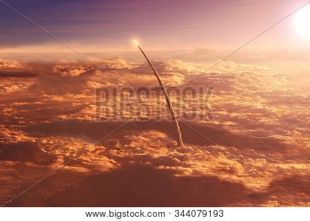 The Launch Of The Space Shuttle Into Space, With Smoke And Fire. Elements Of This Image Were Furnish