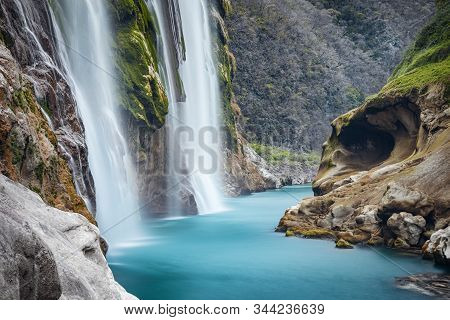 Tamul Waterfall On Tampaon River, Huasteca Potosina, Mexico