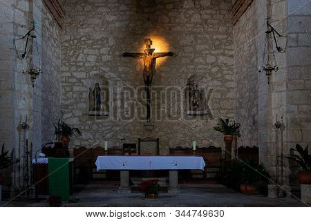 Pedrodo De Acim, Spain - January 24, 2013: Altar In The Palancar, Former Convent Located In Pedroso 