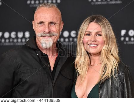 LOS ANGELES - NOV 08: Timothy V. Murphy arrives for the âBelfastâ Premiere on November 08, 2021 in Los Angeles, CA