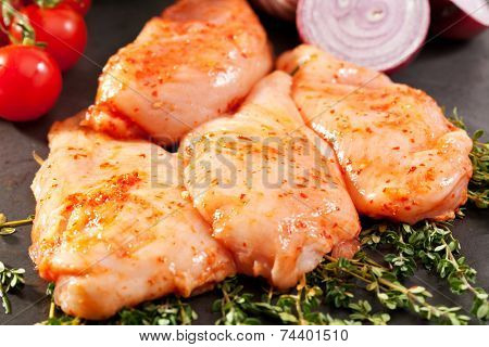 Marinated Chicken Breast with Rosemary and Vegetables