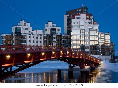 Città di Twilight con ponte
