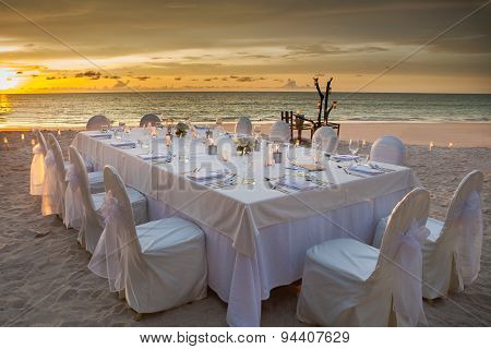 Long Dinner Table