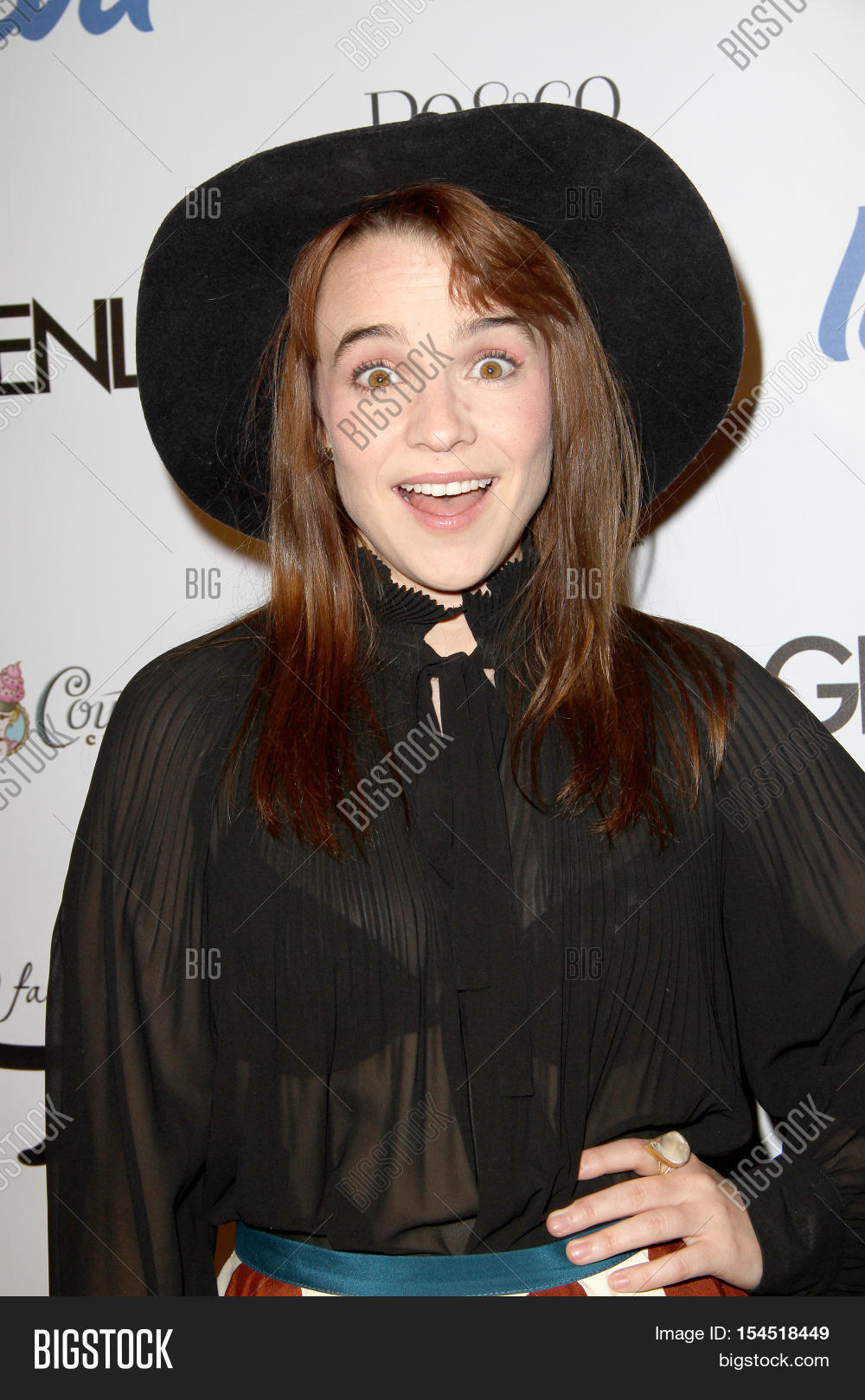 Renée Felice Smith Renée Felice Smith
