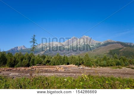 Beautiful Lomnica view in slovakian high Tatra mountains. Summer panorama with great weather and blue sky. Lomnicky stit