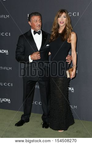 LOS ANGELES - OCT 29:  Sylvester Stallone, Jennifer Flavin at the 2016 LACMA Art + Film Gala at Los Angeels Country Museum of Art on October 29, 2016 in Los Angeles, CA