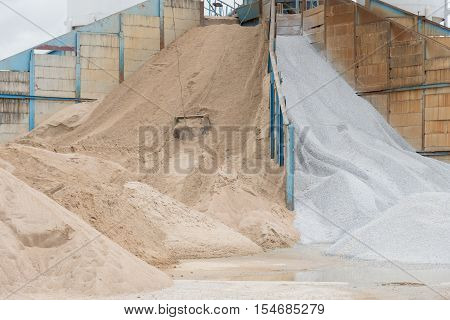 Cement factory a mixer cement tower in thailand