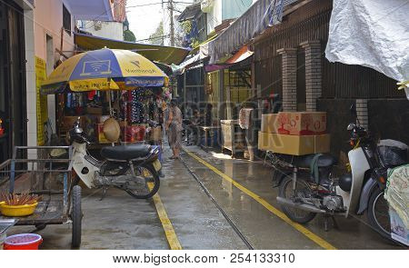 Ho Chi Minh City, Vietnam - 3rd January 2018. A Small Back Street In The Tran Hung Alleys Area Of Di