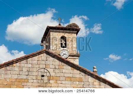 Mittelalterliche Kirche Giebel