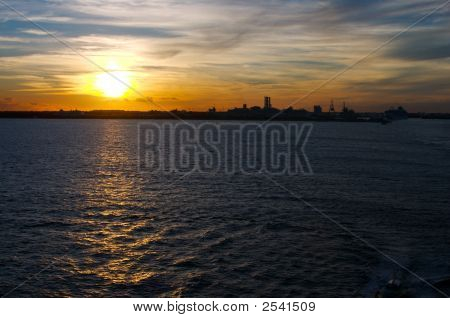 Solnedgang Over Port Everglades