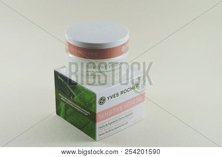 Moisturizing Cream For Sensitve Skin From Ives Rocher
Ludvika,dalarna/sweden-08.16.2018