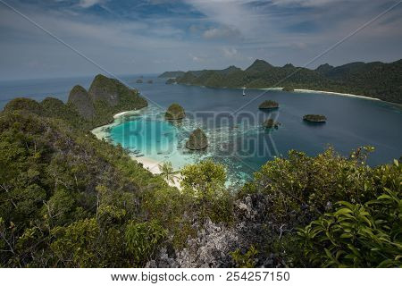 Panorama Marine Reserve Raja Ampat In New Guinea