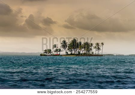 A Typical View In The San Blas Islands