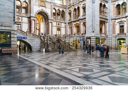 Antwerp, Belgium - April 29, 2017: Interior Of The Famous Antwerp Central Station With Unknown Trave