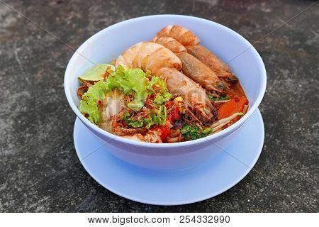 Hign Angle View Of Prawn Noodle.asian Food.