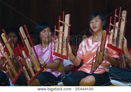 Durchführung der Traditionelles Thai-instrument