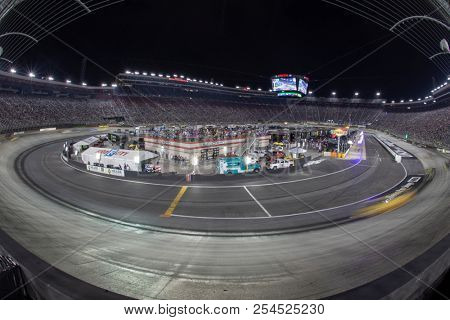 August 18, 2018 - Bristol, Tennessee, USA: {persons} Races through the field off turn three at the Bass Pro Shops NRA Night Race at Bristol Motor Speedway in Bristol, Tennessee.