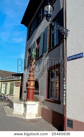 Basilisk Brunnen, Basel, Schweiz