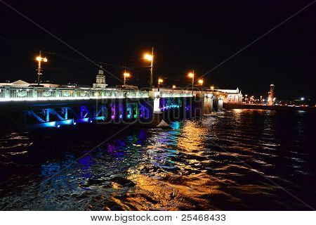 สะพานวังคืน St.Petersburg